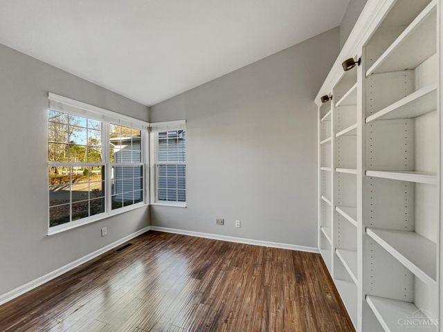 7682 Crystal Cove Pointe, Hamilton Twp, OH 45039