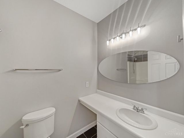 7682 Crystal Cove Pointe, Hamilton Twp, OH 45039