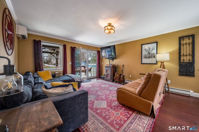 24 Cottage Place, Old Saybrook, CT 06475