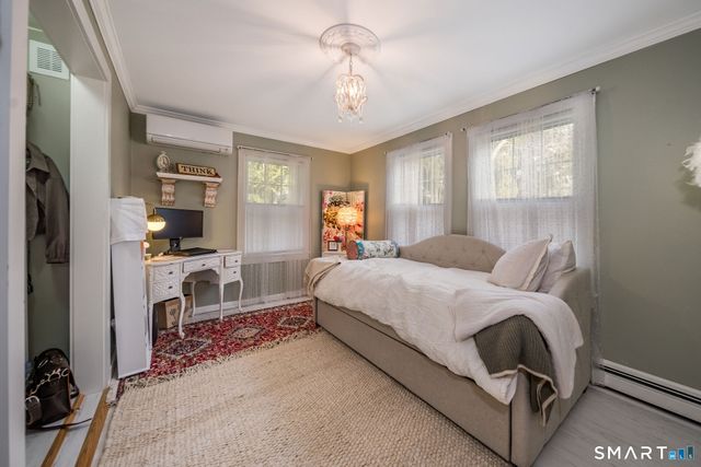 24 Cottage Place, Old Saybrook, CT 06475