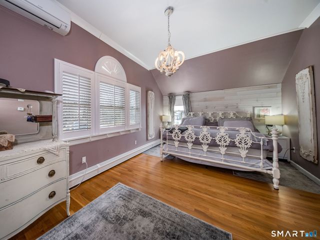 24 Cottage Place, Old Saybrook, CT 06475