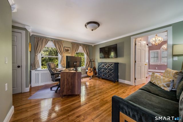 24 Cottage Place, Old Saybrook, CT 06475