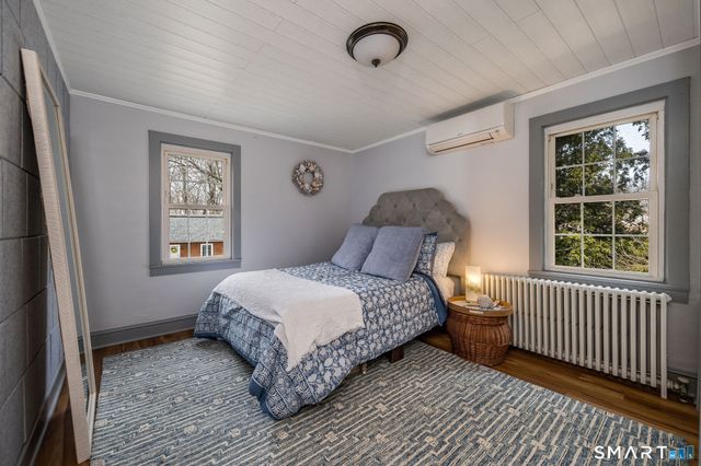 24 Cottage Place, Old Saybrook, CT 06475