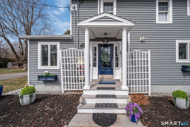 24 Cottage Place, Old Saybrook, CT 06475