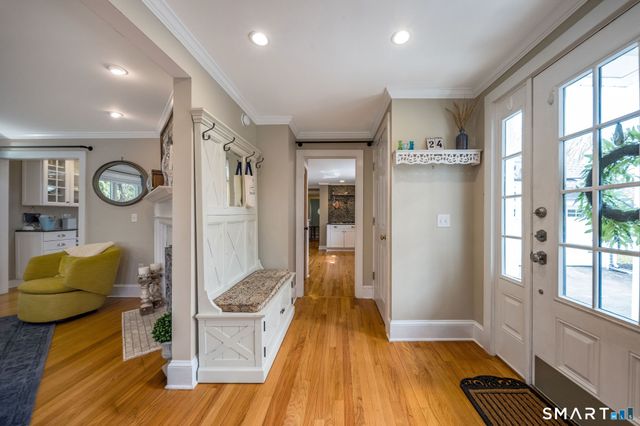 24 Cottage Place, Old Saybrook, CT 06475