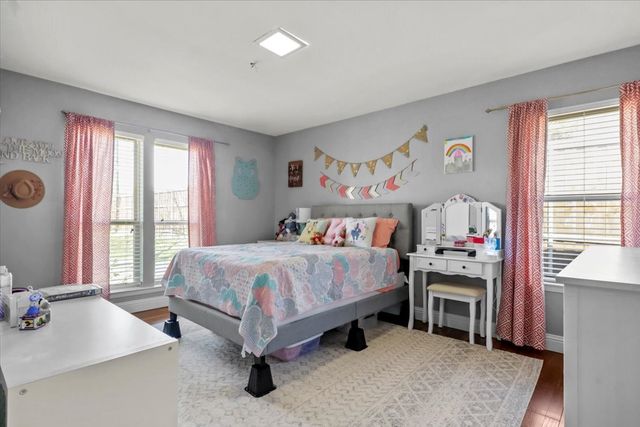 2040 Casa Loma Court, Grapevine, TX 76051