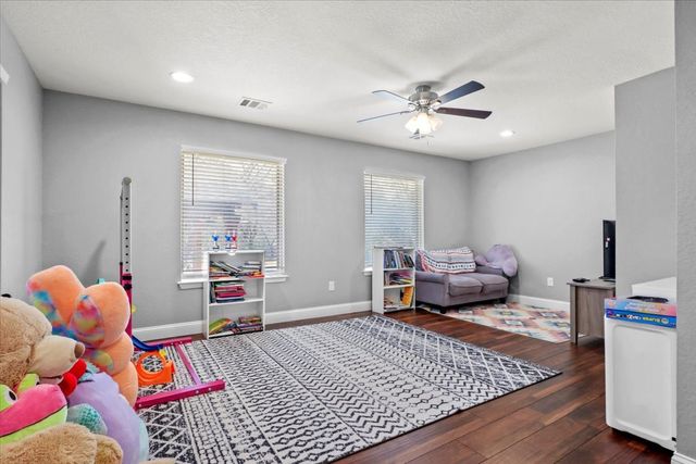 2040 Casa Loma Court, Grapevine, TX 76051