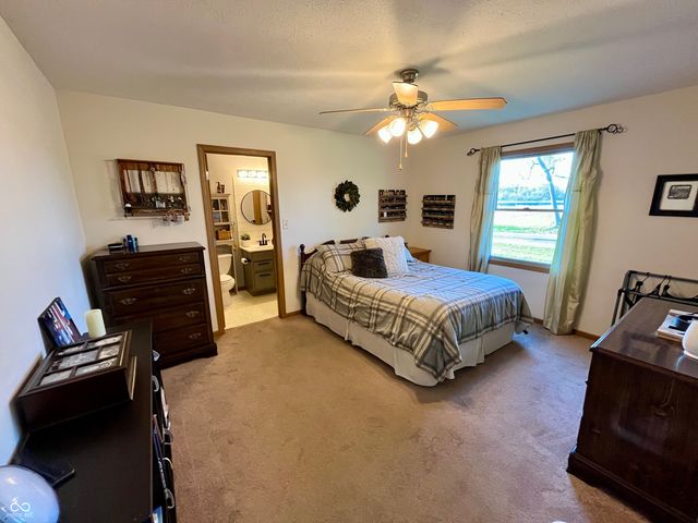 8727 N 30th Street, Terre Haute, IN 47805