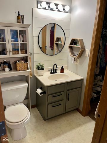 8727 N 30th Street, Terre Haute, IN 47805