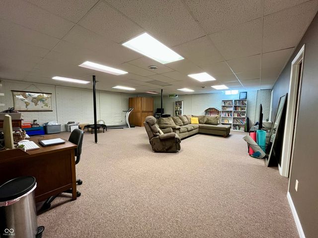 8727 N 30th Street, Terre Haute, IN 47805