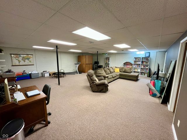 8727 N 30th Street, Terre Haute, IN 47805