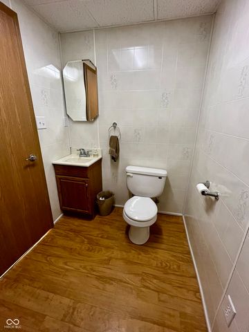 8727 N 30th Street, Terre Haute, IN 47805