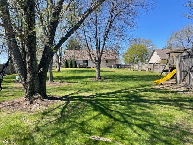 8727 N 30th Street, Terre Haute, IN 47805