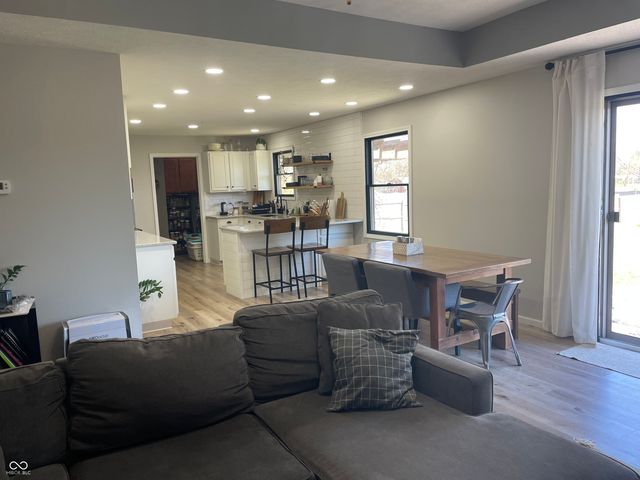 8727 N 30th Street, Terre Haute, IN 47805