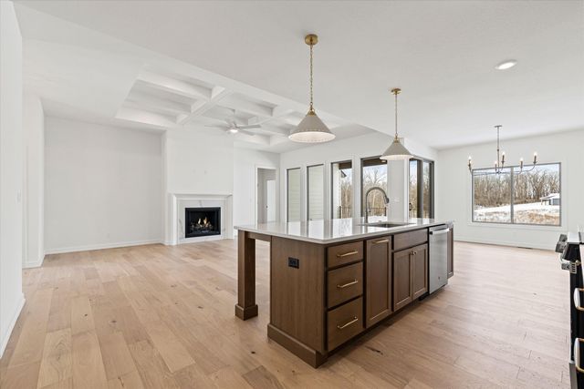 2805 MISTY FLOWER DR, Columbia, MO 65203