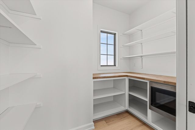 2805 MISTY FLOWER DR, Columbia, MO 65203