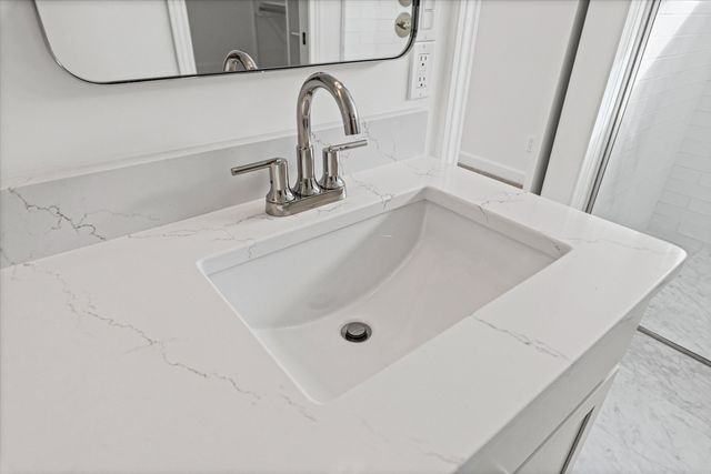 2805 MISTY FLOWER DR, Columbia, MO 65203