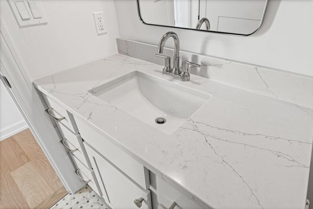 2805 MISTY FLOWER DR, Columbia, MO 65203