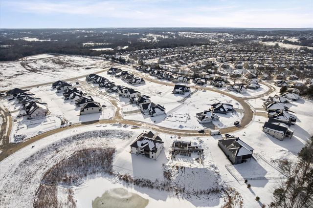 2805 MISTY FLOWER DR, Columbia, MO 65203