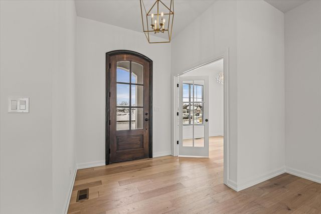 2805 MISTY FLOWER DR, Columbia, MO 65203