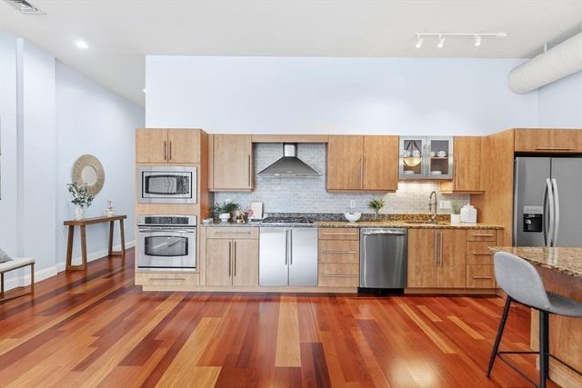 10 Ocean Ave. 208, Revere, MA 02151