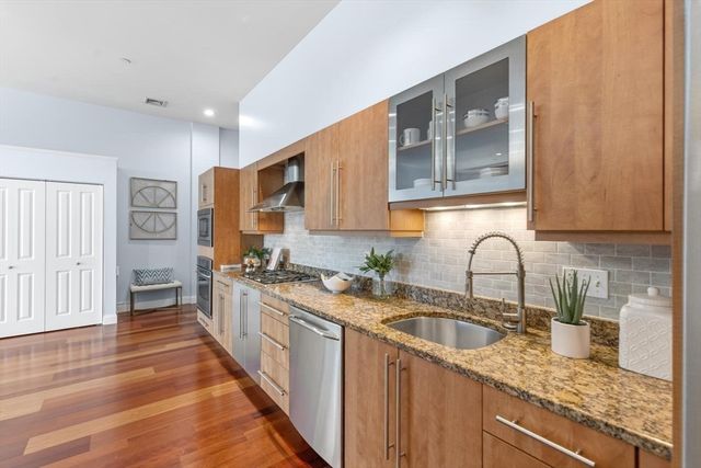 10 Ocean Ave. 208, Revere, MA 02151