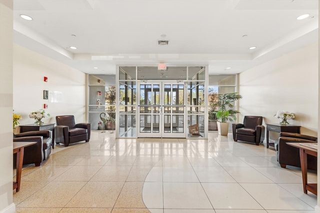 10 Ocean Ave. 208, Revere, MA 02151