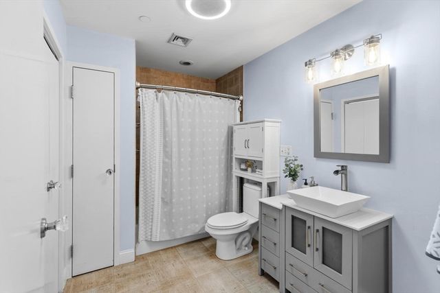 10 Ocean Ave. 208, Revere, MA 02151