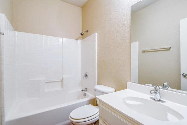 10001 Bull Run, Fort Worth, TX 76177