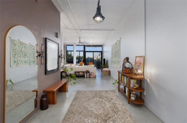 835 Locust Avenue 421, Long Beach, CA 90813