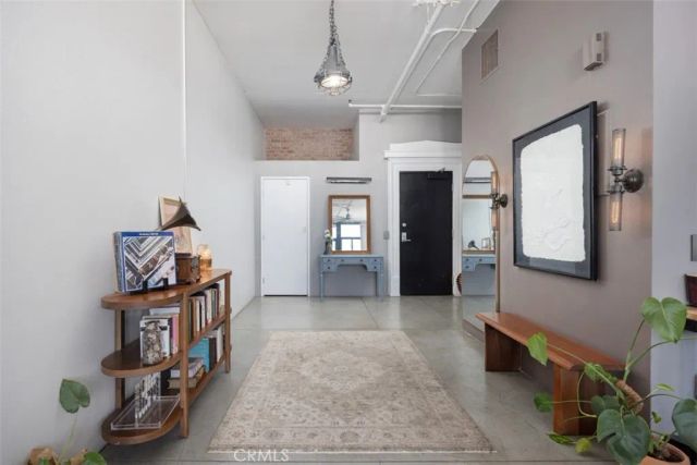 835 Locust Avenue 421, Long Beach, CA 90813