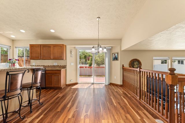 9602 E Hoffman Ln, Spokane, WA 99206
