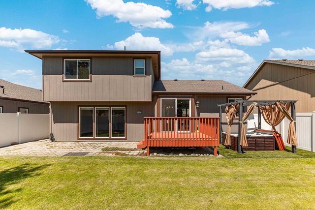 9602 E Hoffman Ln, Spokane, WA 99206