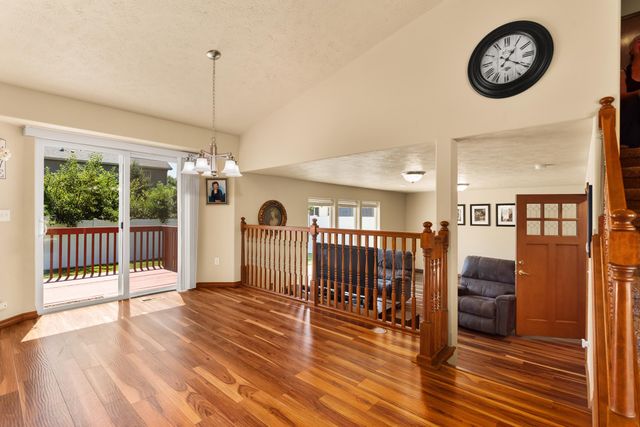 9602 E Hoffman Ln, Spokane, WA 99206