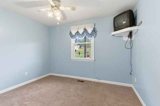 1923 Blue Bird Dr, Pleasant View, TN 37146