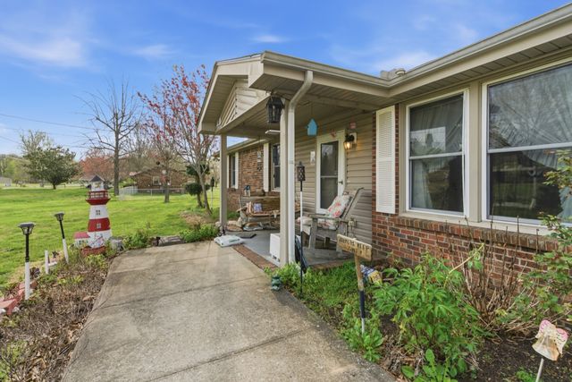 1923 Blue Bird Dr, Pleasant View, TN 37146