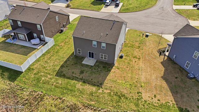 575 Smoky Valley Lane, Seymour, TN 37865