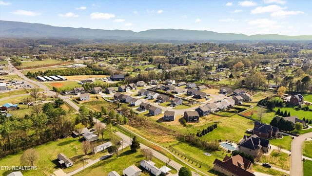 575 Smoky Valley Lane, Seymour, TN 37865