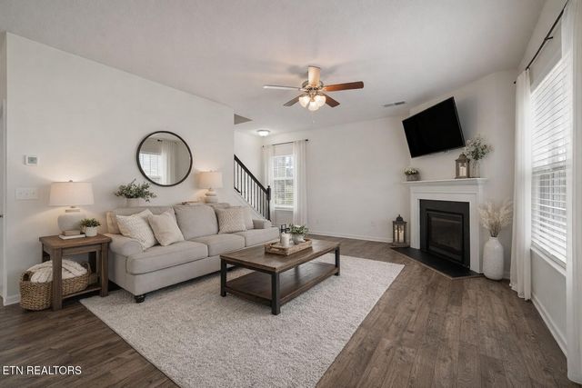 575 Smoky Valley Lane, Seymour, TN 37865