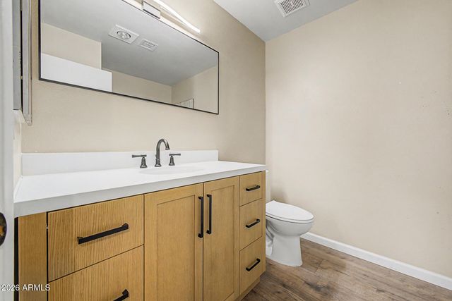 6433 W KINGS Avenue, Glendale, AZ 85306