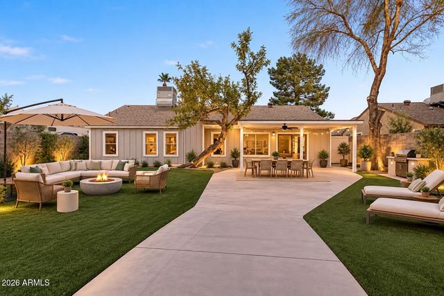 6433 W KINGS Avenue, Glendale, AZ 85306