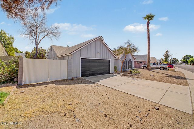 6433 W KINGS Avenue, Glendale, AZ 85306
