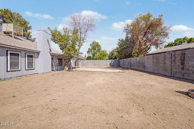 6433 W KINGS Avenue, Glendale, AZ 85306