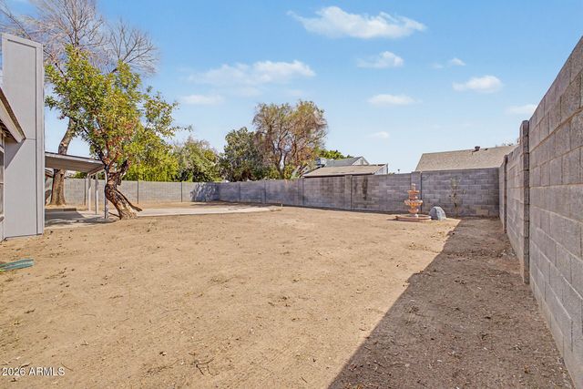 6433 W KINGS Avenue, Glendale, AZ 85306