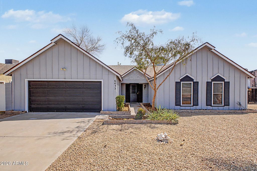 6433 W KINGS Avenue, Glendale, AZ 85306 — photo 2
