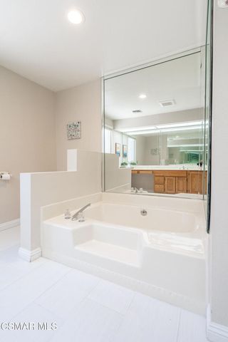 1614 Bonnie Court, Simi Valley, CA 93065