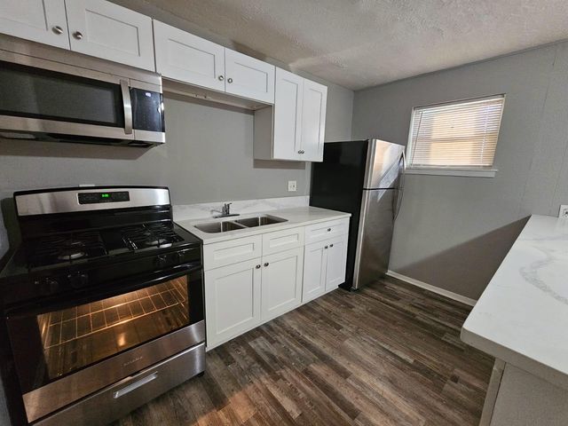 3635 N Macgregor Way 17, Houston, TX 77004