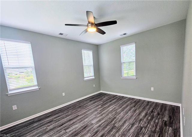 4008 Trenwith LN, Virginia Beach, VA 23456