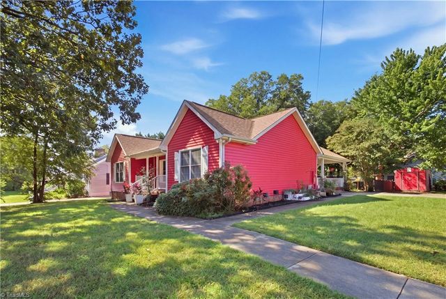 240 Silver Lake Drive, Burlington, NC 27215