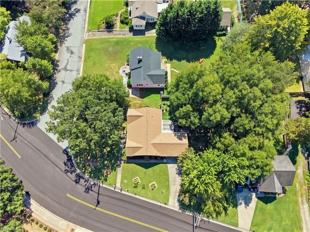 240 Silver Lake Drive, Burlington, NC 27215